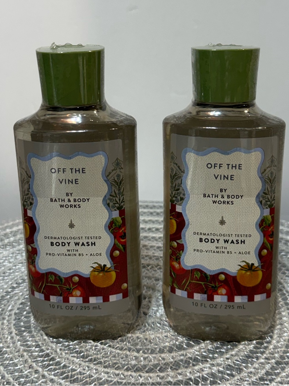 BBW Off The Vine Body Wash Set of 2 NWT